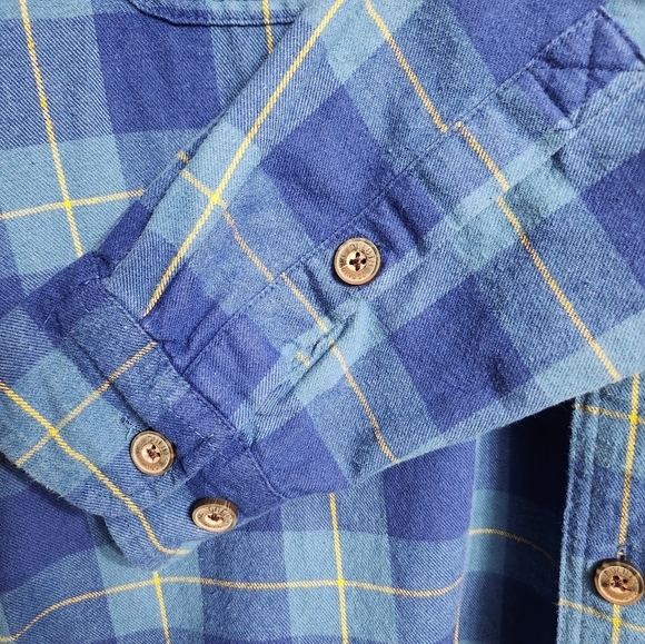 Deluth Trading Co. Blue Plaid Button-Up Shirt Men's Medium - Picture 5 of 7